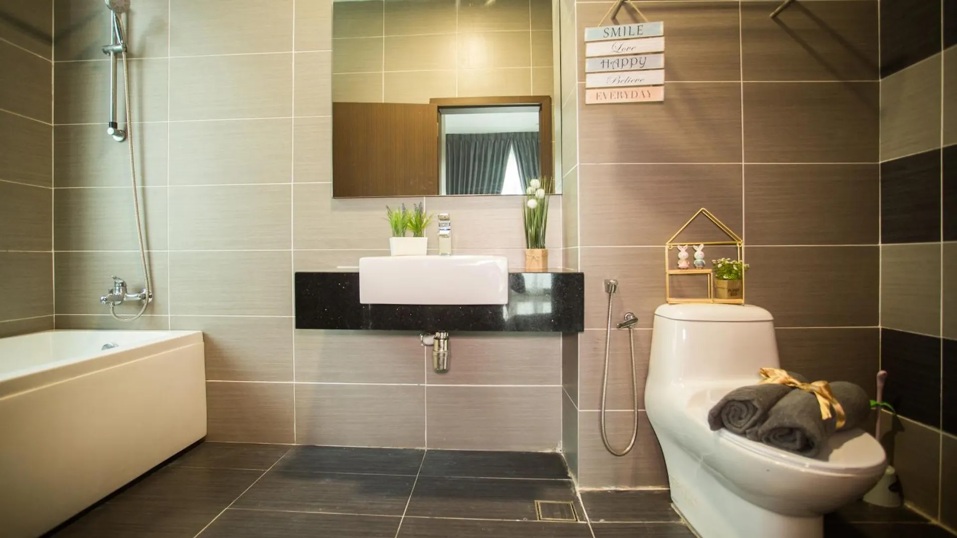 Apartment Ksl City Mall D'Esplanade By The One Johor Bahru
